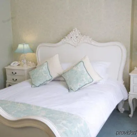 Hotel The Angel 2*